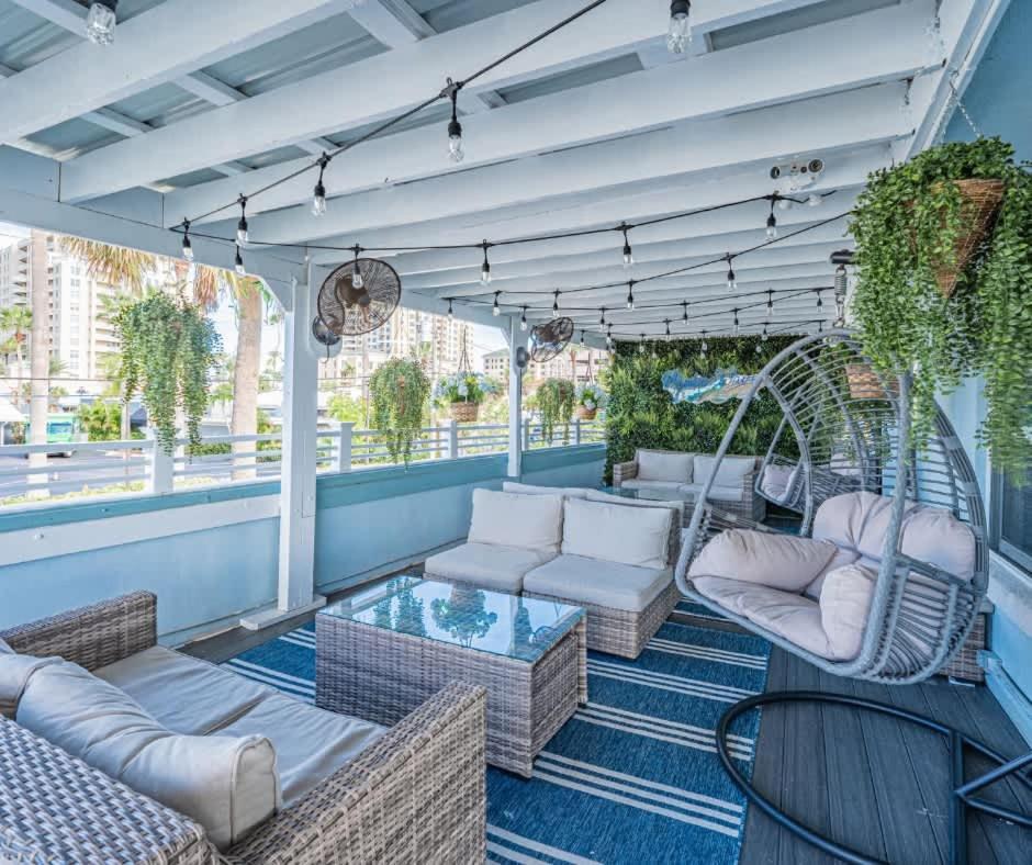 Holiday home Blue Wave 9 *